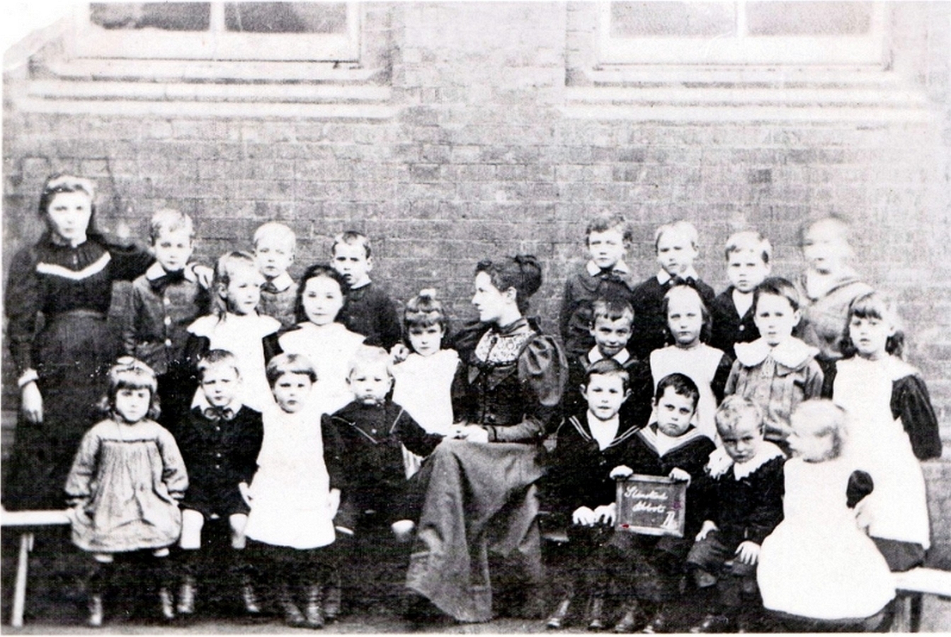 School 03