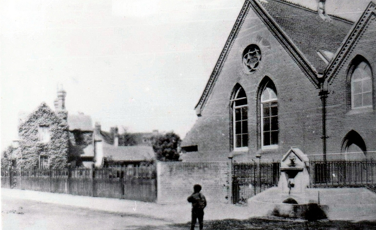 School 04