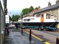 South Street Stanstead Abbotts is the only road access to the Marina. Boats may be very easy to navigate on water but can prove difficult on land. This driver made it without any problems. July 2005.