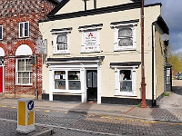 The taste of Raj. Still going strong and run by a very friendly staff. Not a great Indian food fan myself but I admit to having spent a few evenings in the establishment.