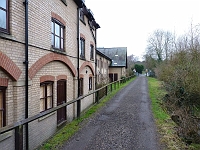 Access from Stanstead Lock towards Amwell Lane. Jan 2011