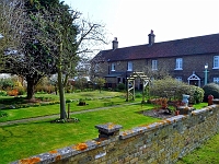 Station Road Cottages, Saint Margarets. Photo 2009.