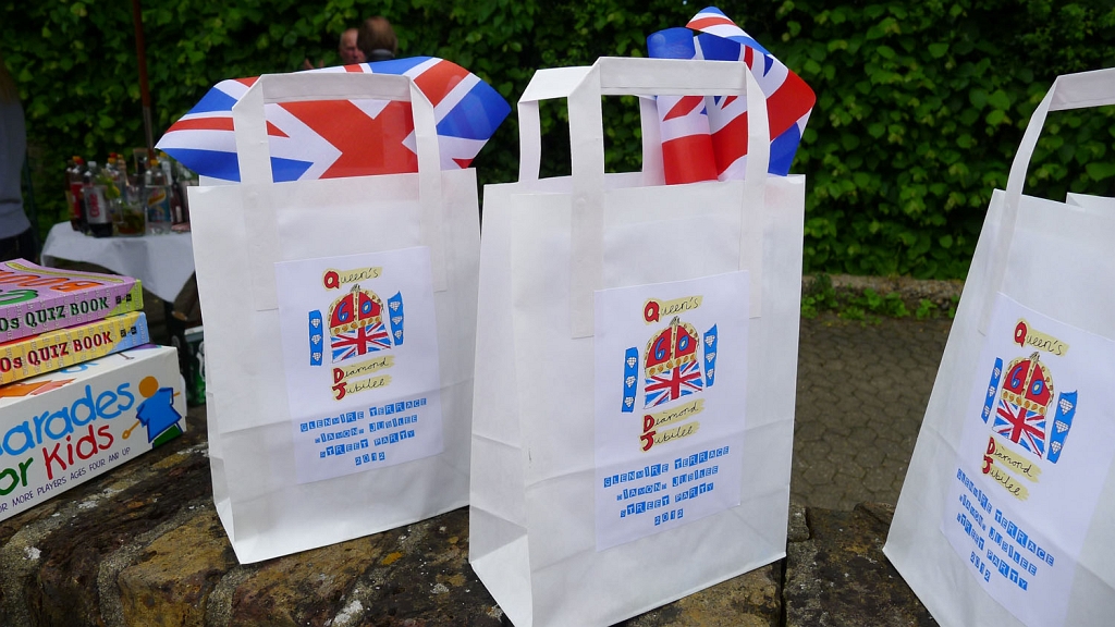 Jubilee2012.jpg - Goody bags, Glenmire Terrace. Photo Ian White.
